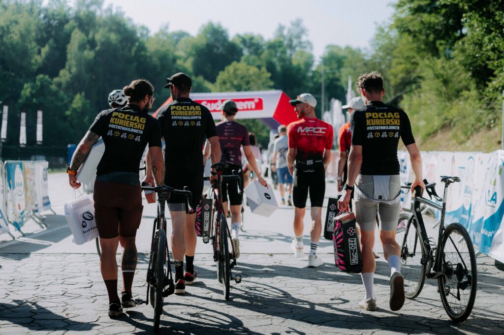 J-labs Gołcza Race 2026, start wyścigu kolarskiego w Małopolsce